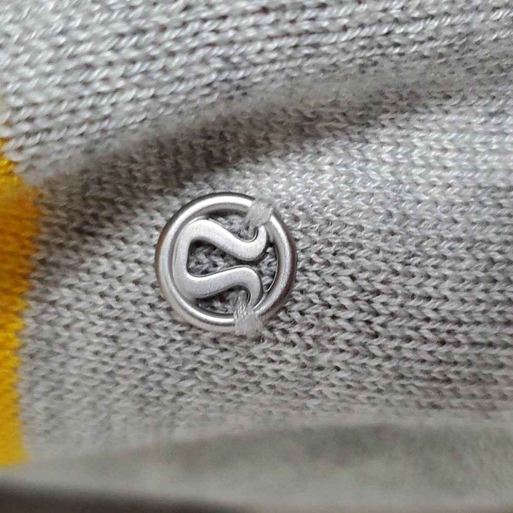 Lululemon Twist & Wrap in Pop Stripe Heathered Light Gray/Bananarama FLAWED - Picture 4 of 7
